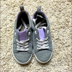 Old Navy Girls Sneaker - Size 12